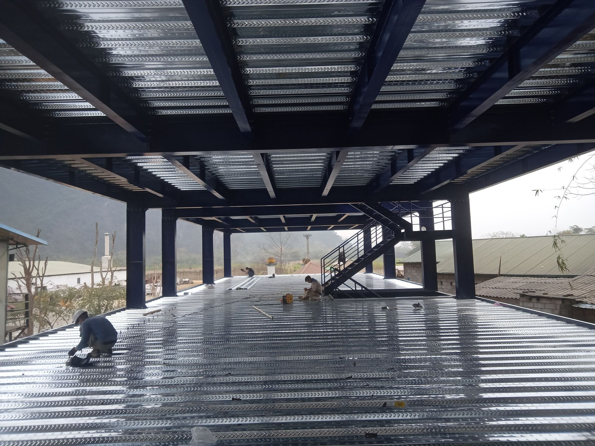 thi cong nha van phong cao bang